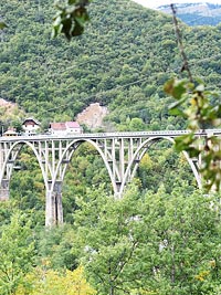 Černá Hora, most přes řeku Taru